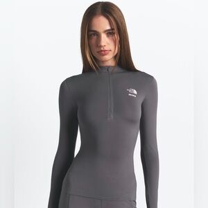 THE NORTH FACE X SKIMS REFINA LONG SLEEVE TOP in Gunmetal